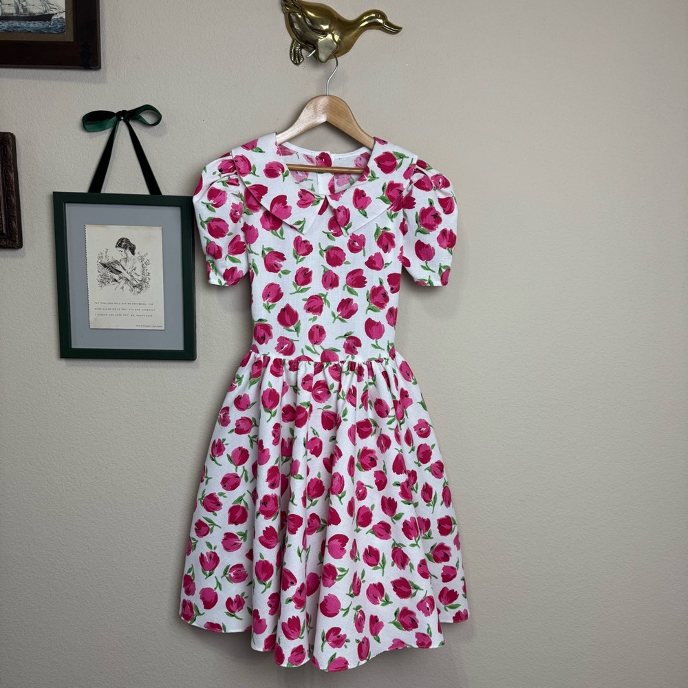 SARAH KENT | Kid's Dress with Pink Red Tulip Print Tie Back Size 10